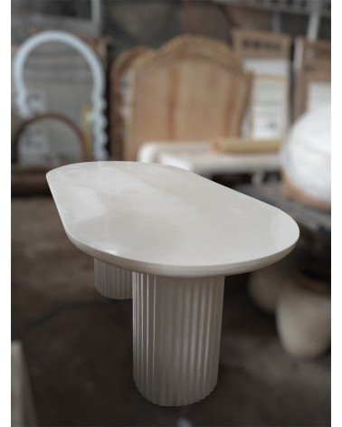 Table en béton ovale