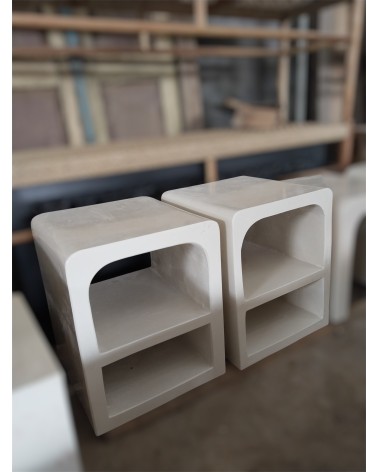 Table d'appoint en béton